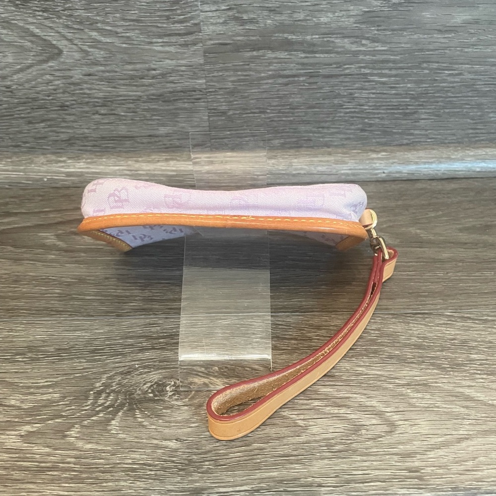 Dooney & Bourke Wristlet with Tan Trim - Picture 5 of 7